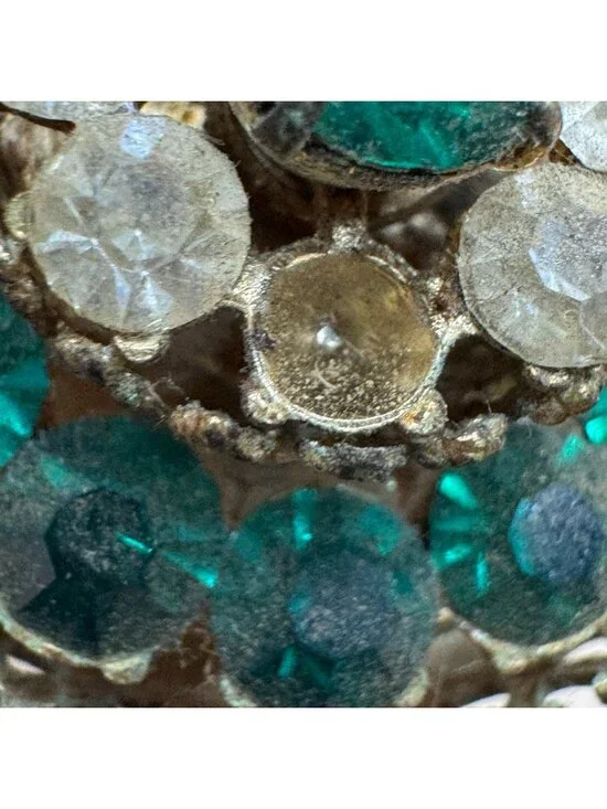 Vintage Gold-Tone Hat Pin Emerald Green & Clear Rhinestones Filigree Flower READ - Picture 4 of 10